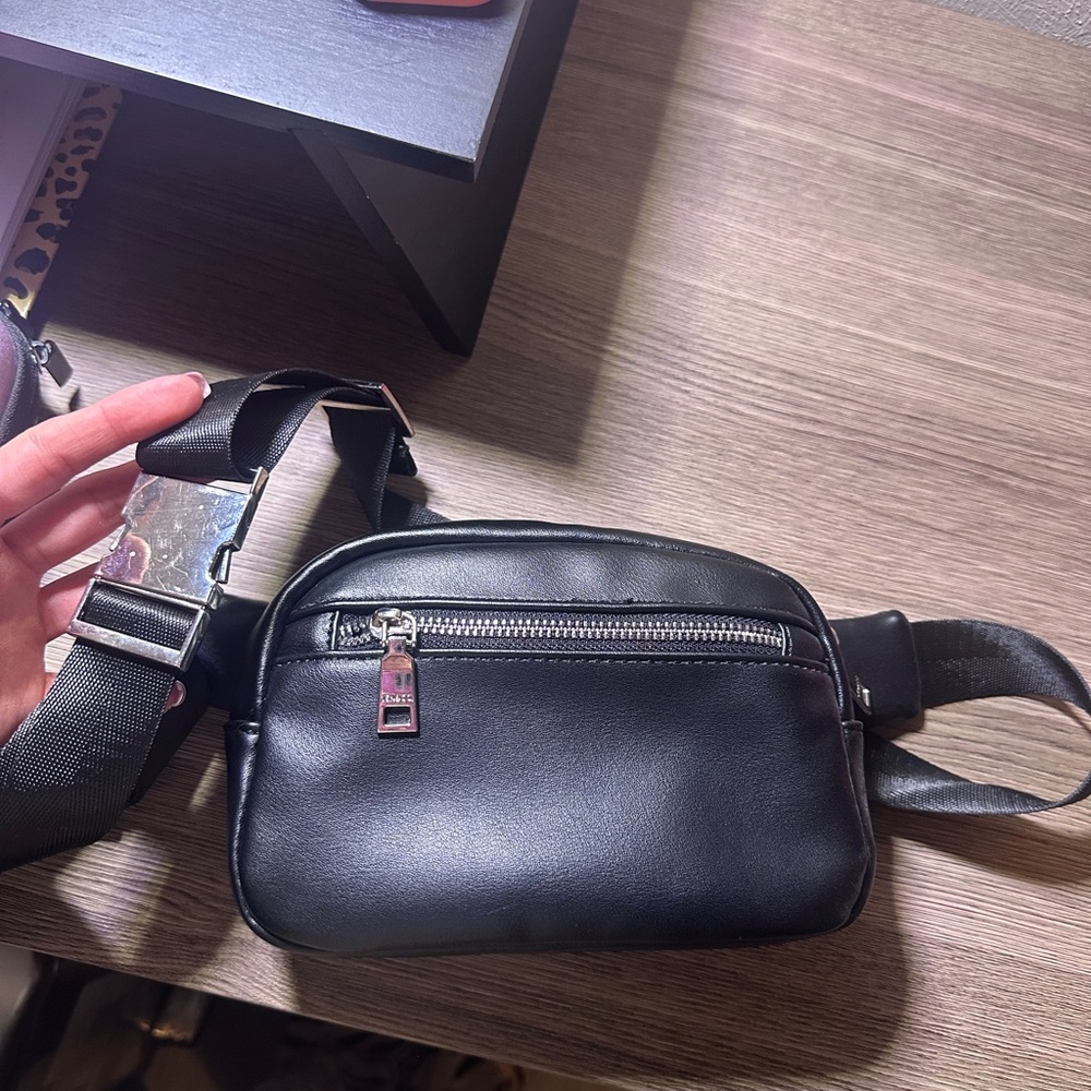 Black Leather Men's Crossbody Bag